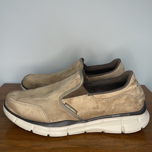 SKETCHERS MEMORY FOAM WIDE FIT MEN SHOE SNEAKER in COOL TAN - Picture 2 of 11